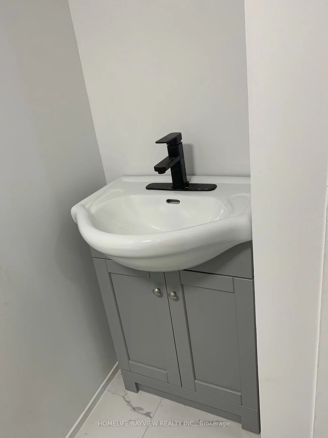 221, Harding Park, Glenway Estates, Newmarket