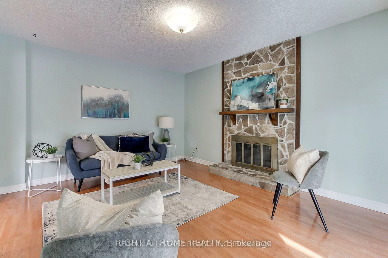 113, Lowe, Huron Heights-Leslie Valley, Newmarket
