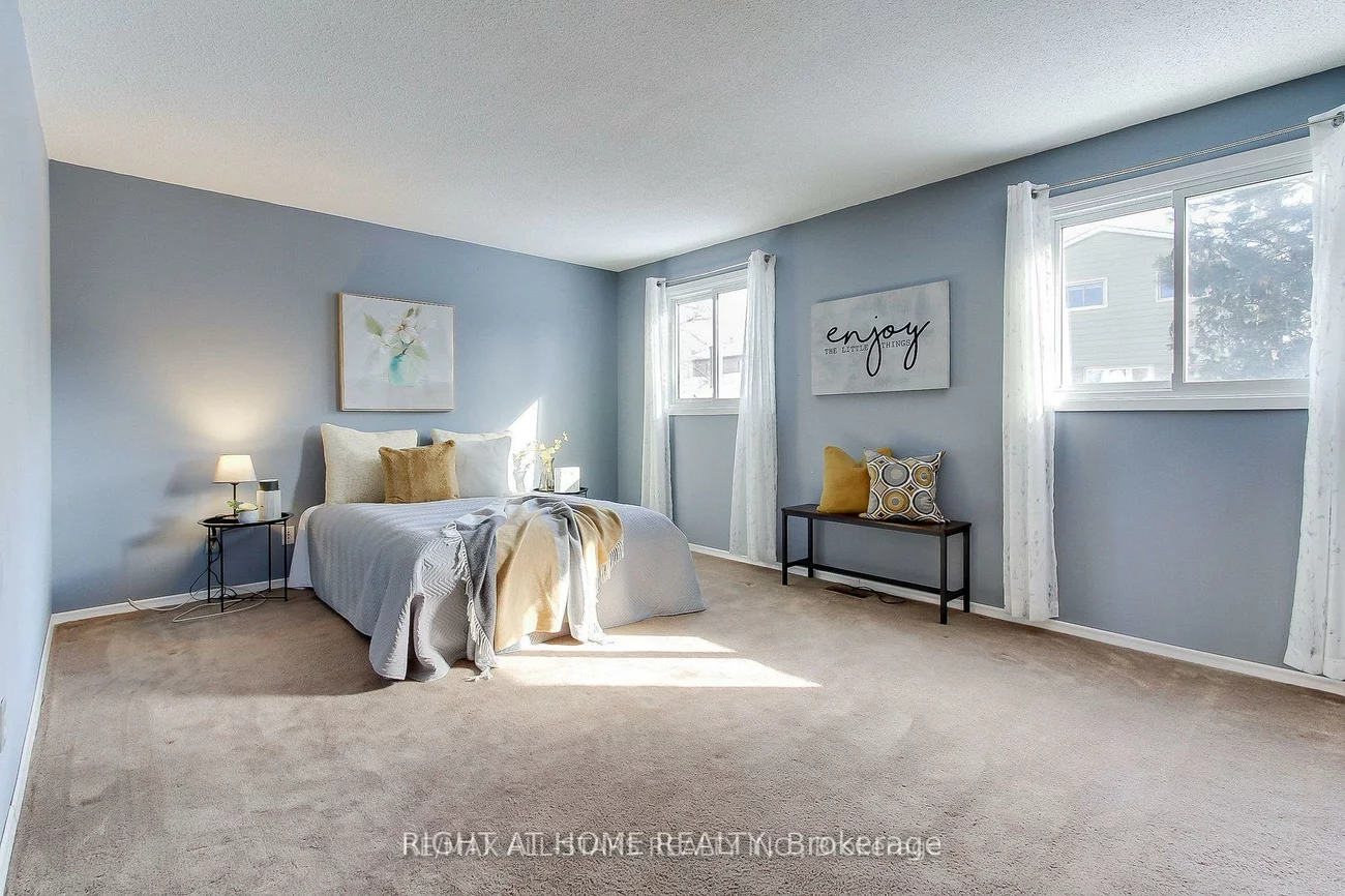 113, Lowe, Huron Heights-Leslie Valley, Newmarket