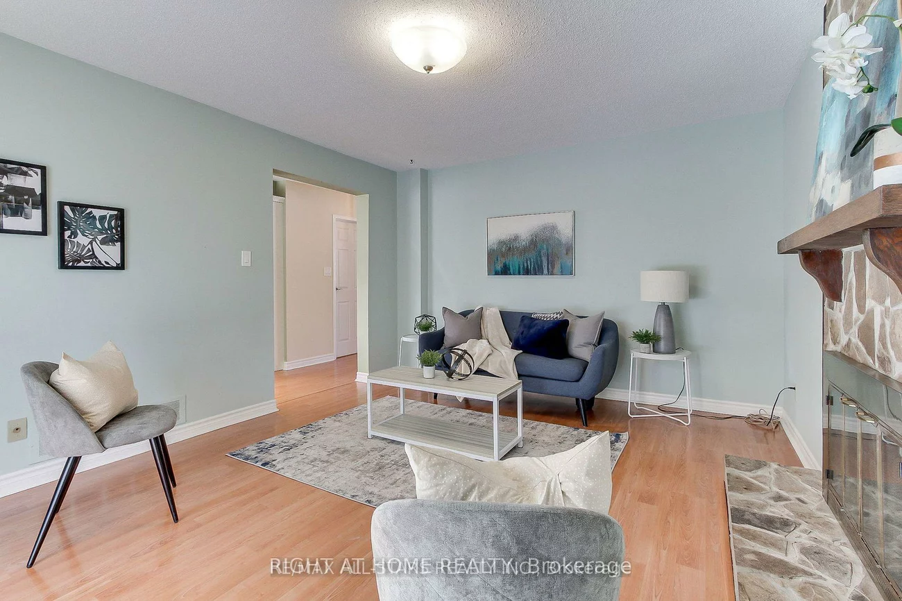 113, Lowe, Huron Heights-Leslie Valley, Newmarket