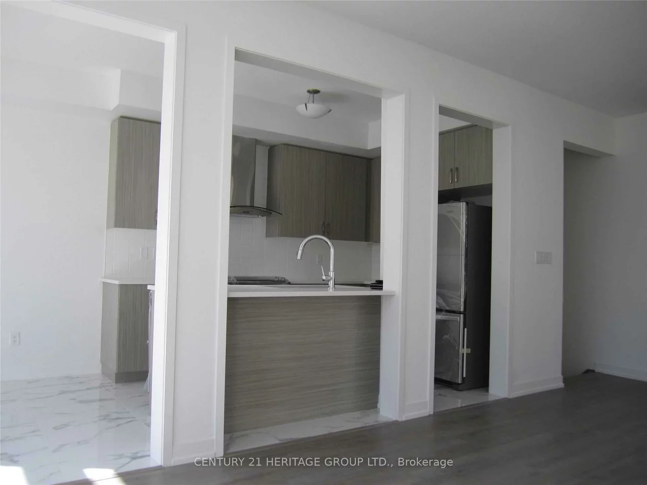 210, Harding Park, Glenway Estates, Newmarket