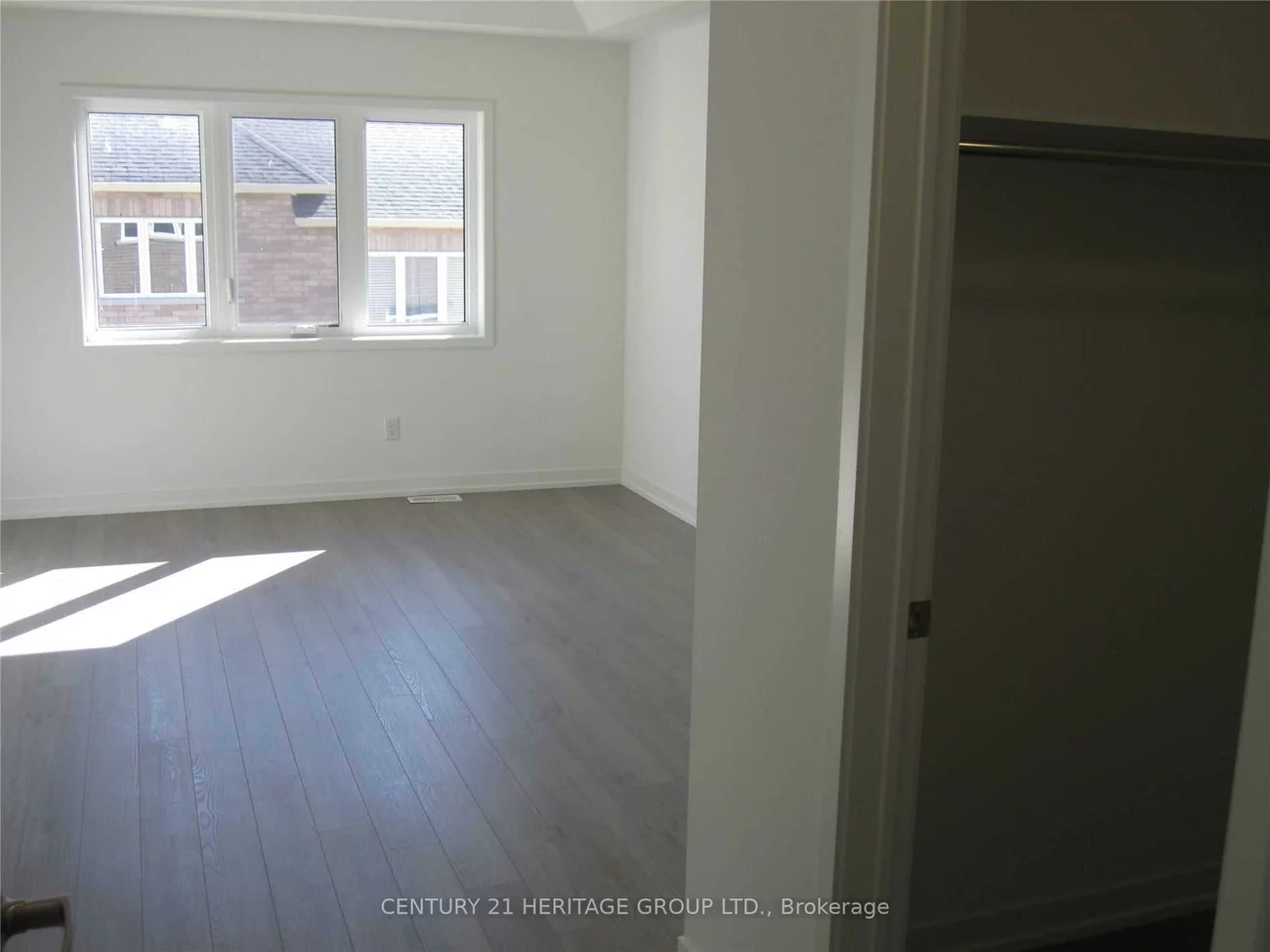 210, Harding Park, Glenway Estates, Newmarket