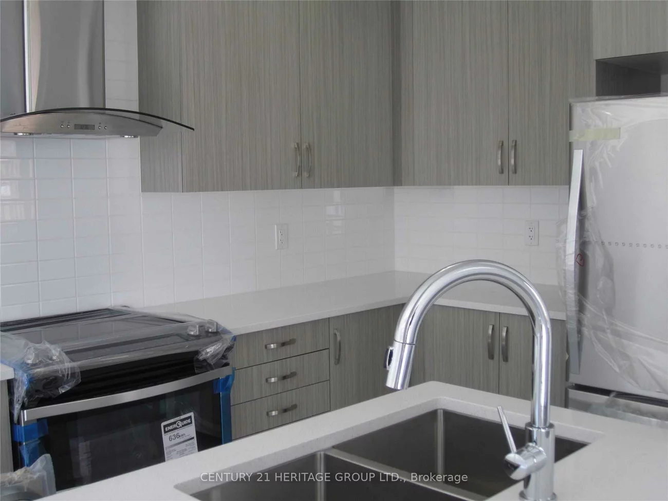 210, Harding Park, Glenway Estates, Newmarket