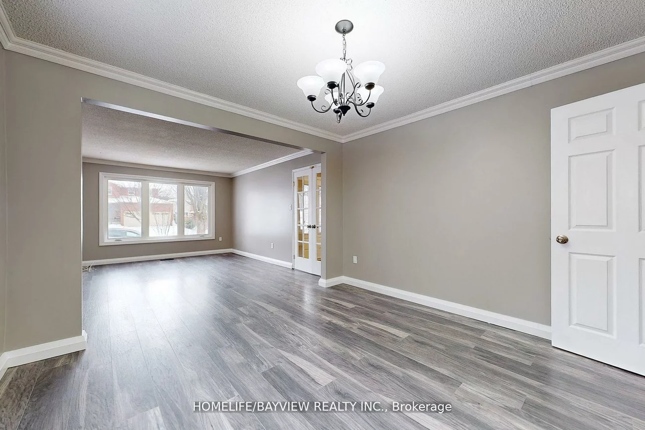 883, Leslie Valley, Huron Heights-Leslie Valley, Newmarket