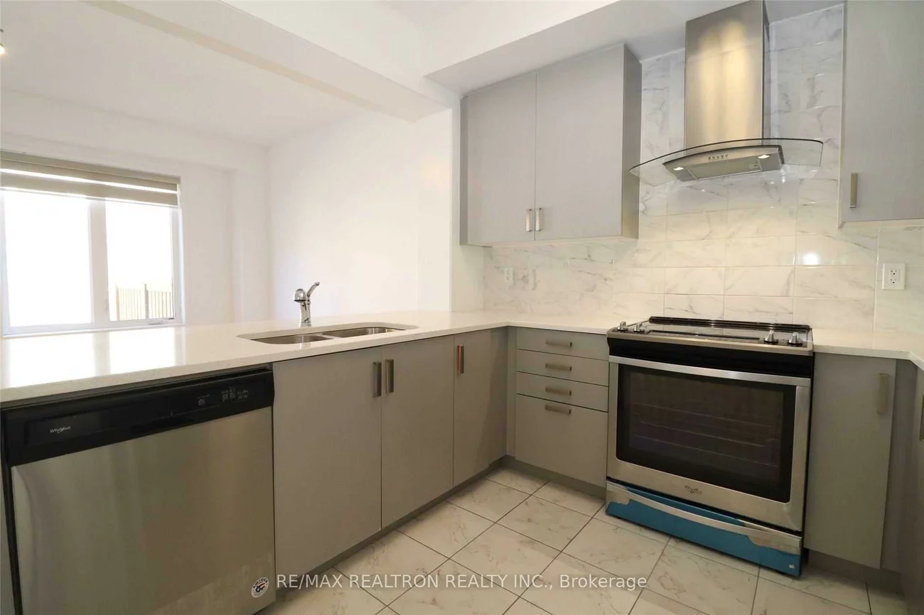 162, Harding Park, Glenway Estates, Newmarket