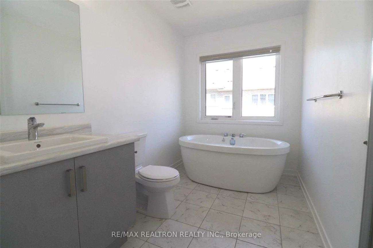 162, Harding Park, Glenway Estates, Newmarket