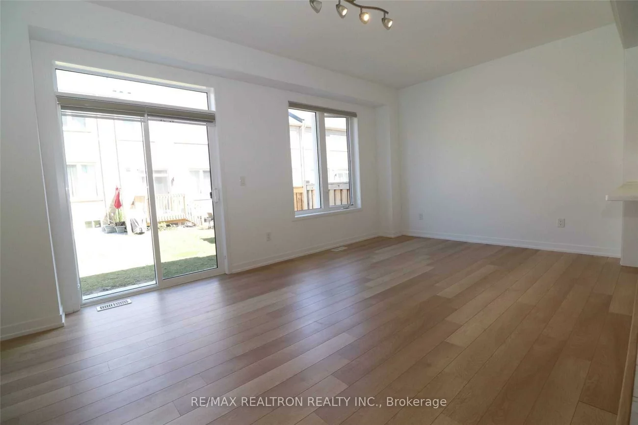 162, Harding Park, Glenway Estates, Newmarket