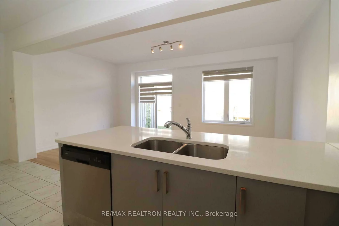 162, Harding Park, Glenway Estates, Newmarket