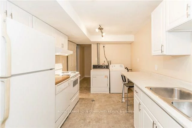 796 (Lower Floor), Botany Hill, Huron Heights-Leslie Valley, Newmarket