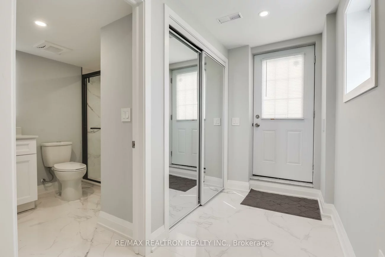 501, Clifford Perry, Woodland Hill, Newmarket