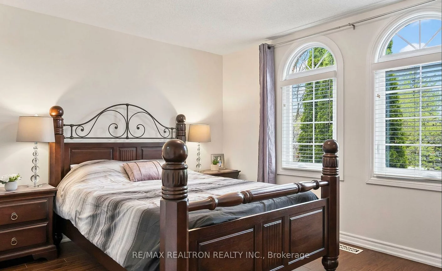 424, Mccaffrey, Glenway Estates, Newmarket