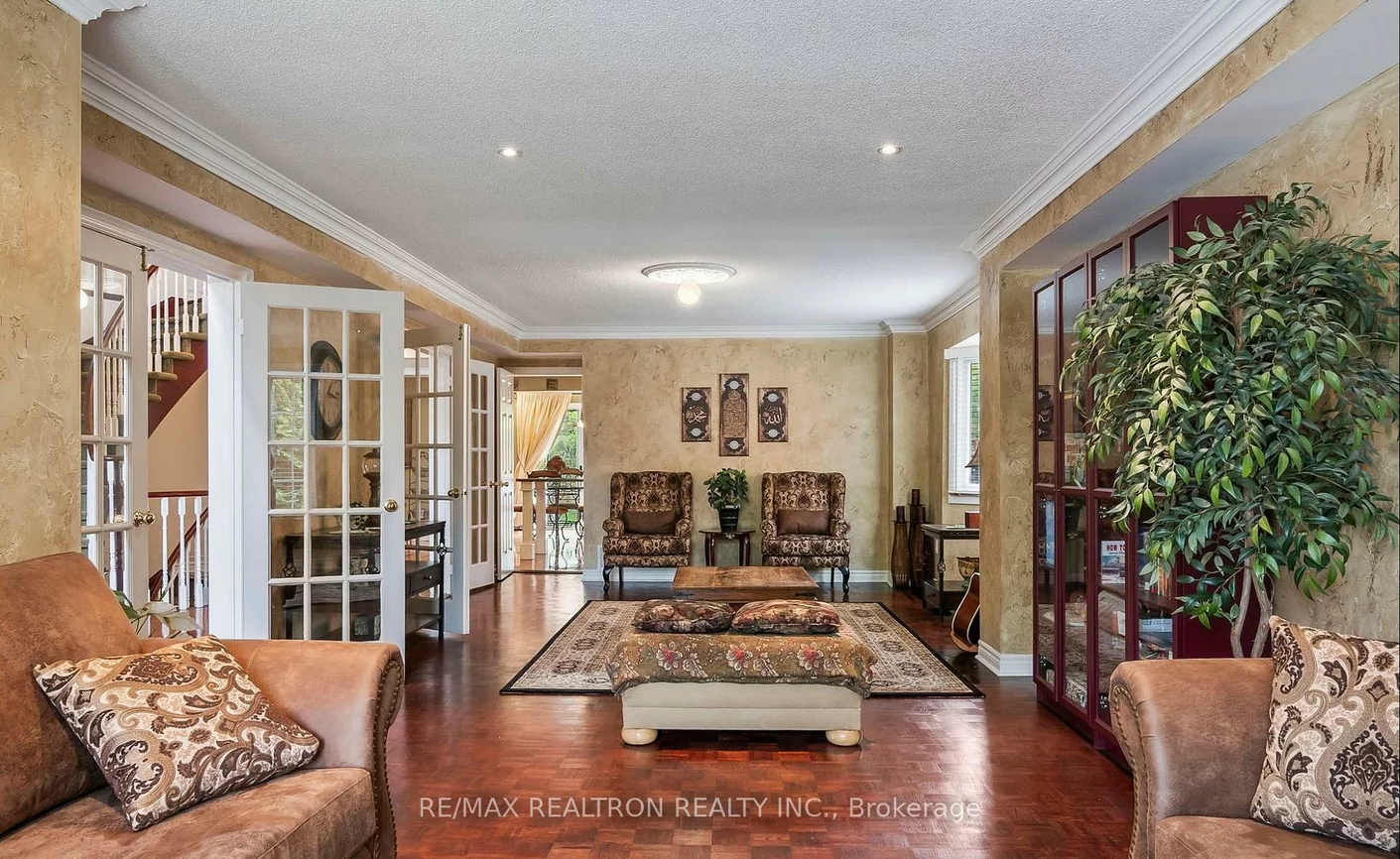 424, Mccaffrey, Glenway Estates, Newmarket