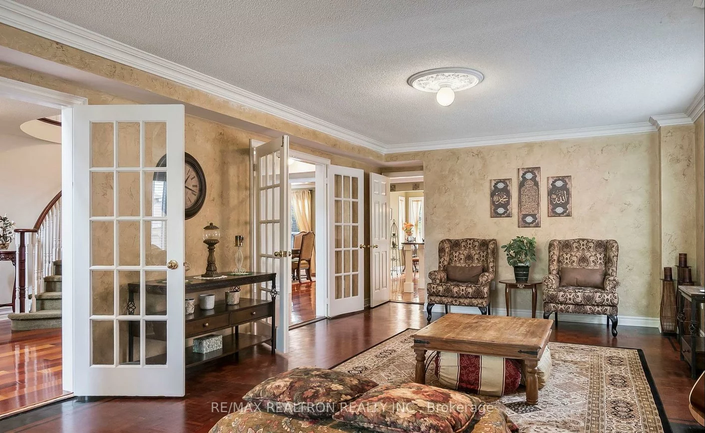 424, Mccaffrey, Glenway Estates, Newmarket