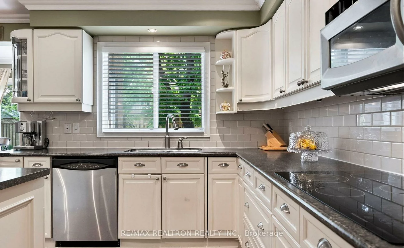 424, Mccaffrey, Glenway Estates, Newmarket
