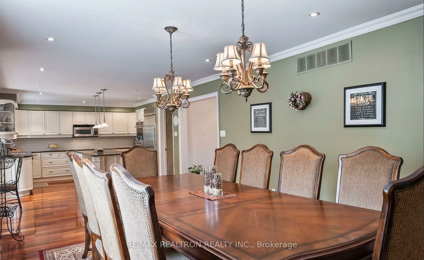 424, Mccaffrey, Glenway Estates, Newmarket