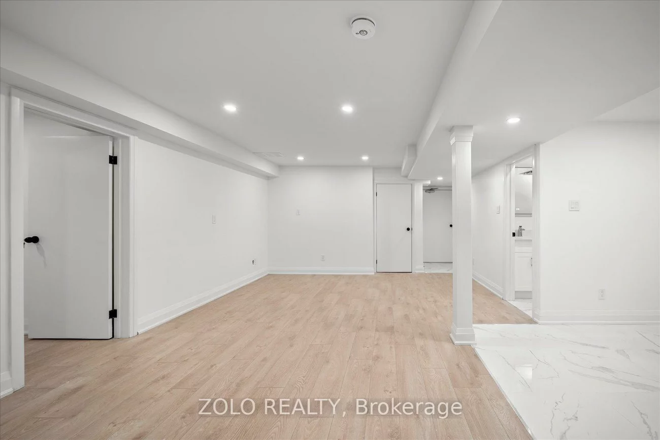 278, Alex Doner, Glenway Estates, Newmarket
