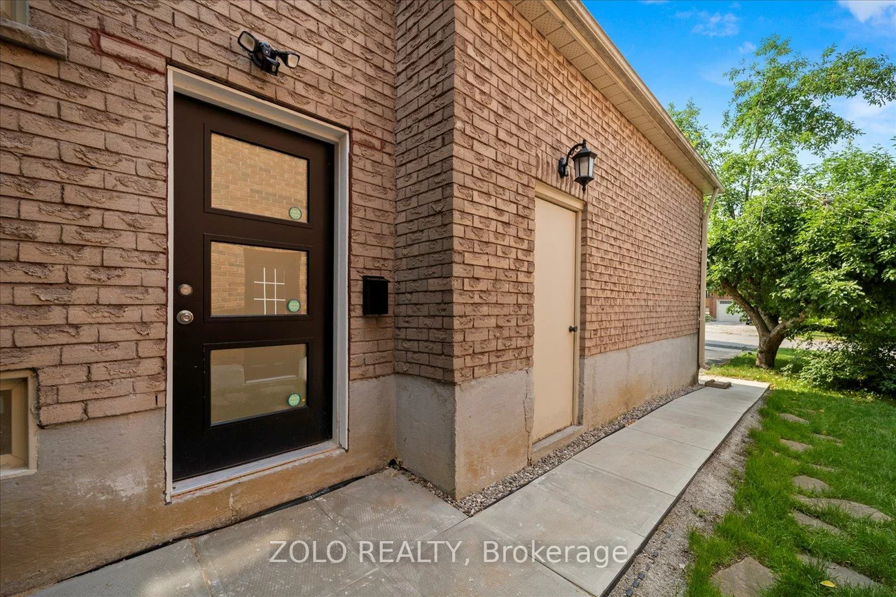 278, Alex Doner, Glenway Estates, Newmarket