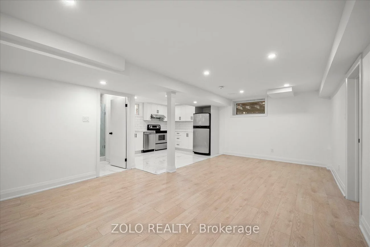 278, Alex Doner, Glenway Estates, Newmarket