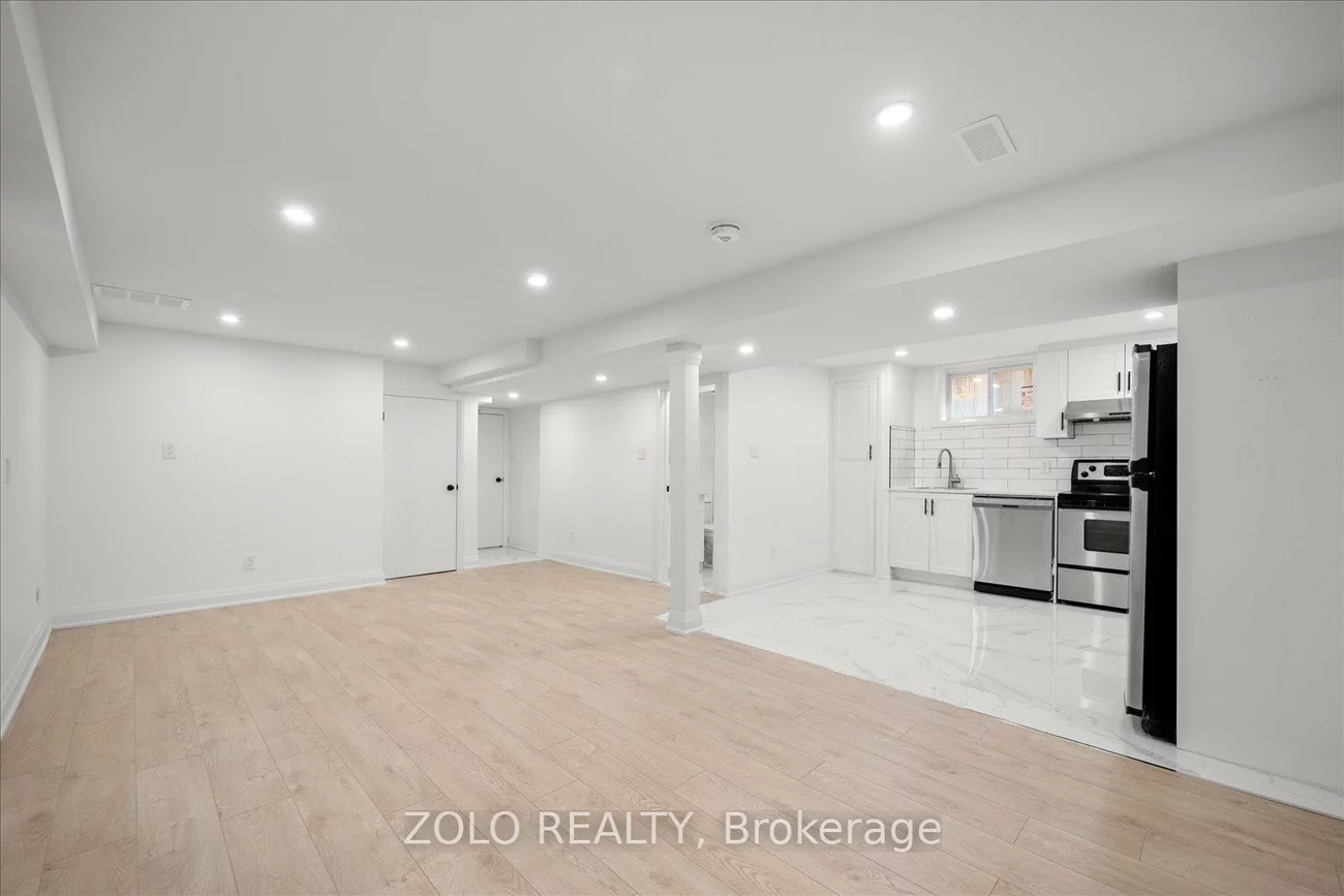 278, Alex Doner, Glenway Estates, Newmarket