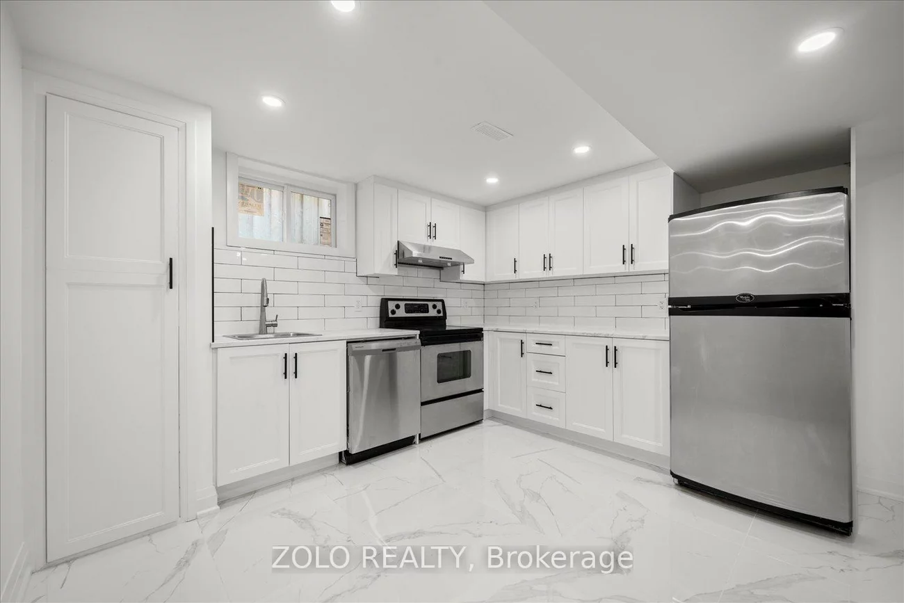 278, Alex Doner, Glenway Estates, Newmarket