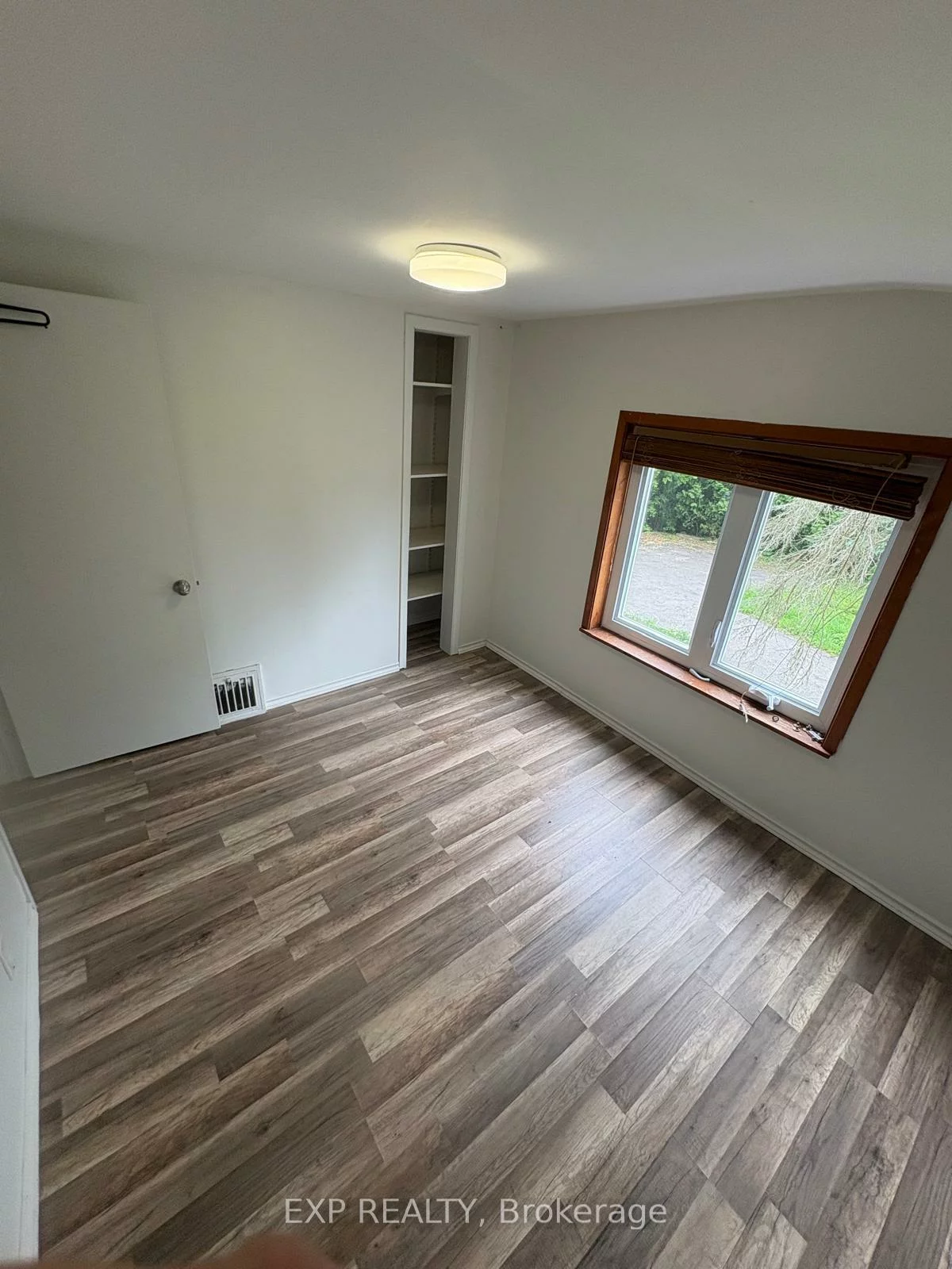 238, Main, Bristol-London, Newmarket