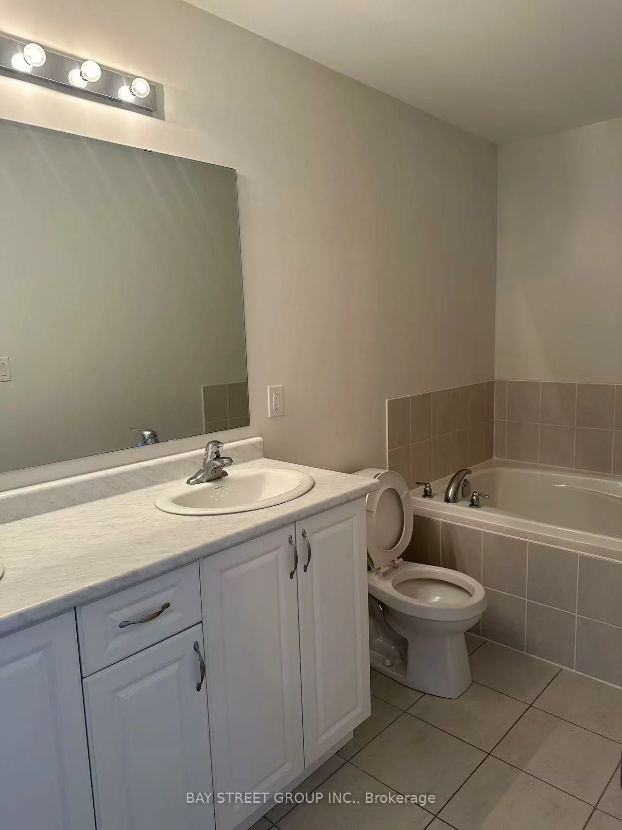 112, Gordon, Gorham-College Manor, Newmarket