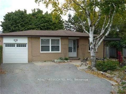 99, Woodpark, Huron Heights-Leslie Valley, Newmarket