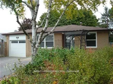 99, Woodpark, Huron Heights-Leslie Valley, Newmarket