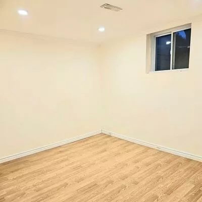 99, Woodpark, Huron Heights-Leslie Valley, Newmarket