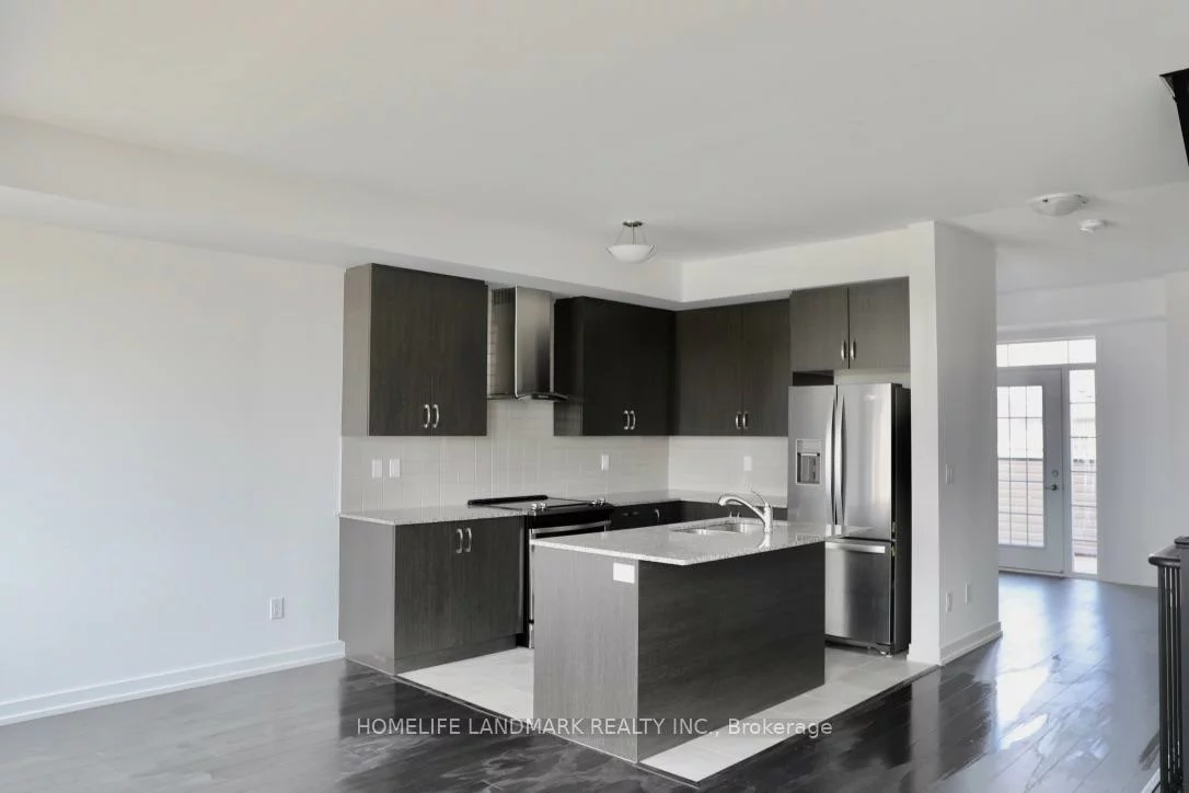 245, Harding Park, Glenway Estates, Newmarket