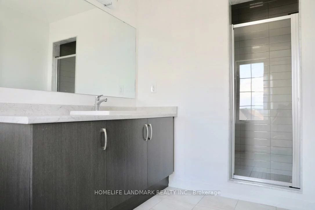 245, Harding Park, Glenway Estates, Newmarket