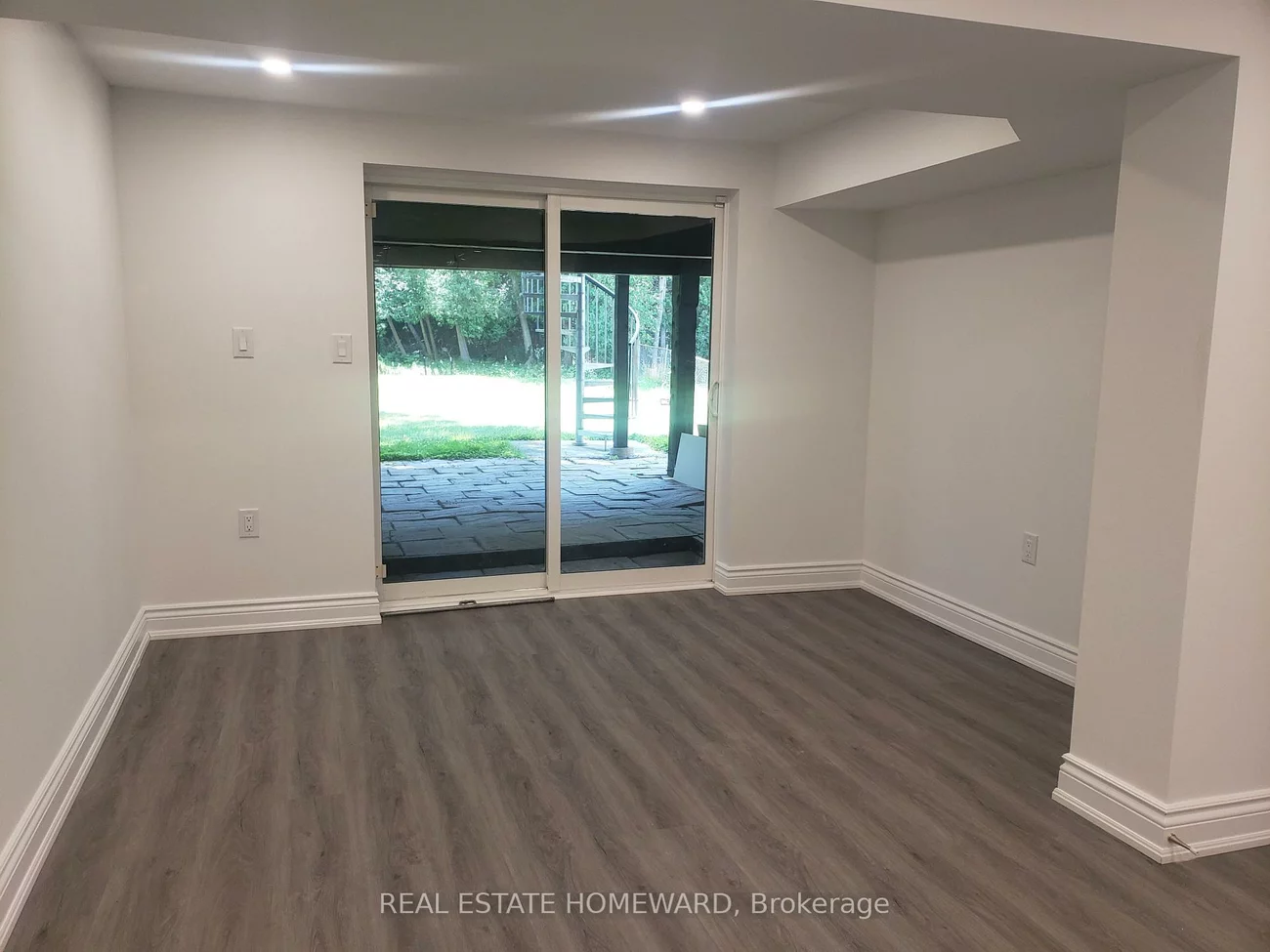 932, Elgin, Huron Heights-Leslie Valley, Newmarket