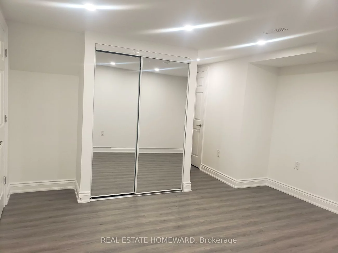 932, Elgin, Huron Heights-Leslie Valley, Newmarket