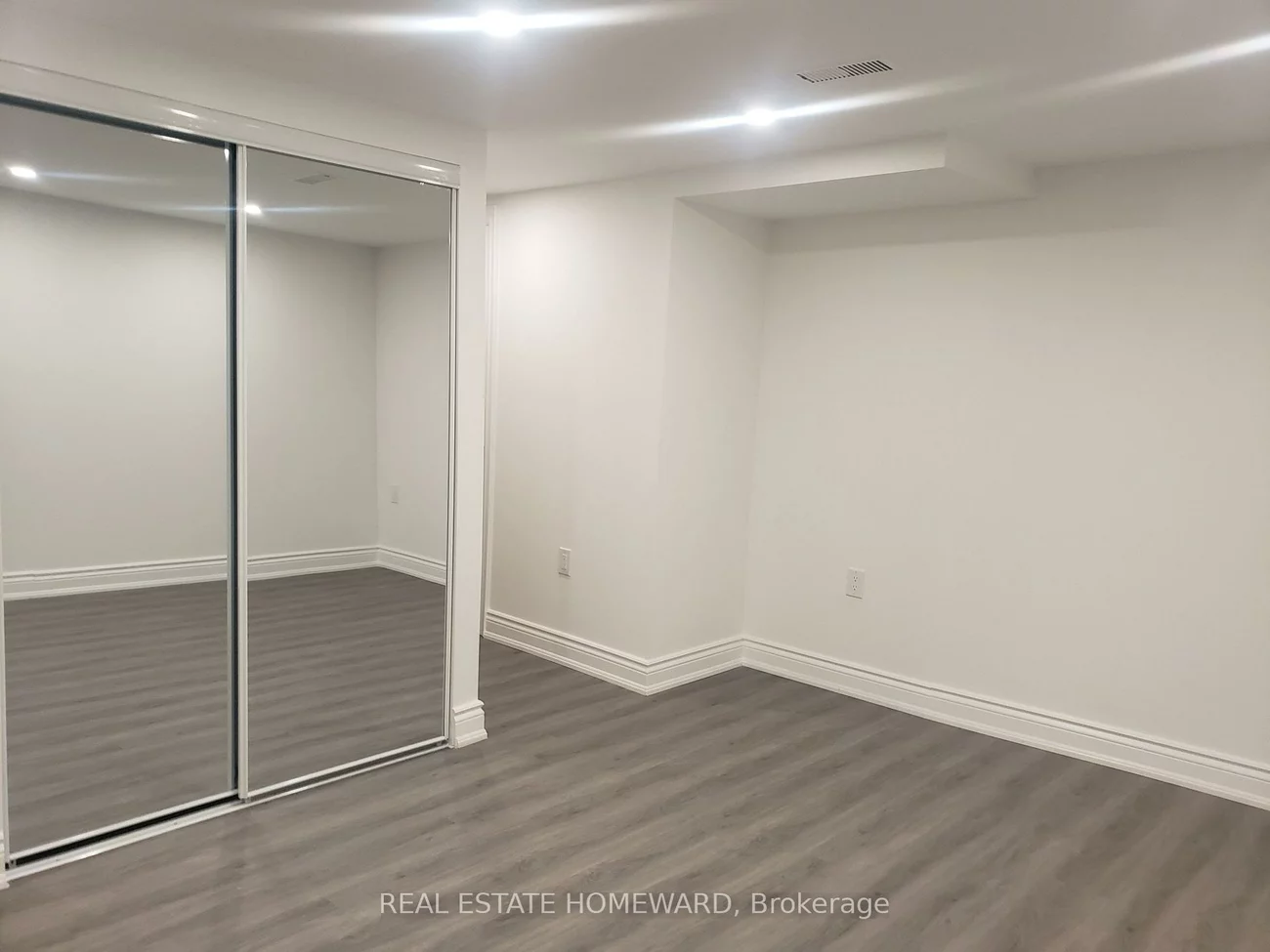 932, Elgin, Huron Heights-Leslie Valley, Newmarket