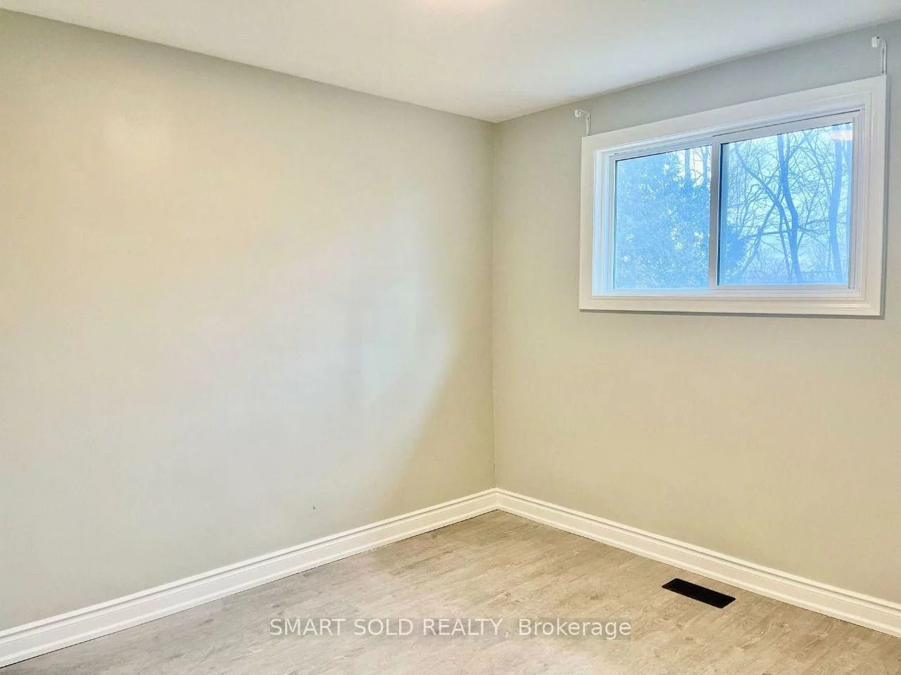228, Silverbirch, Bristol-London, Newmarket