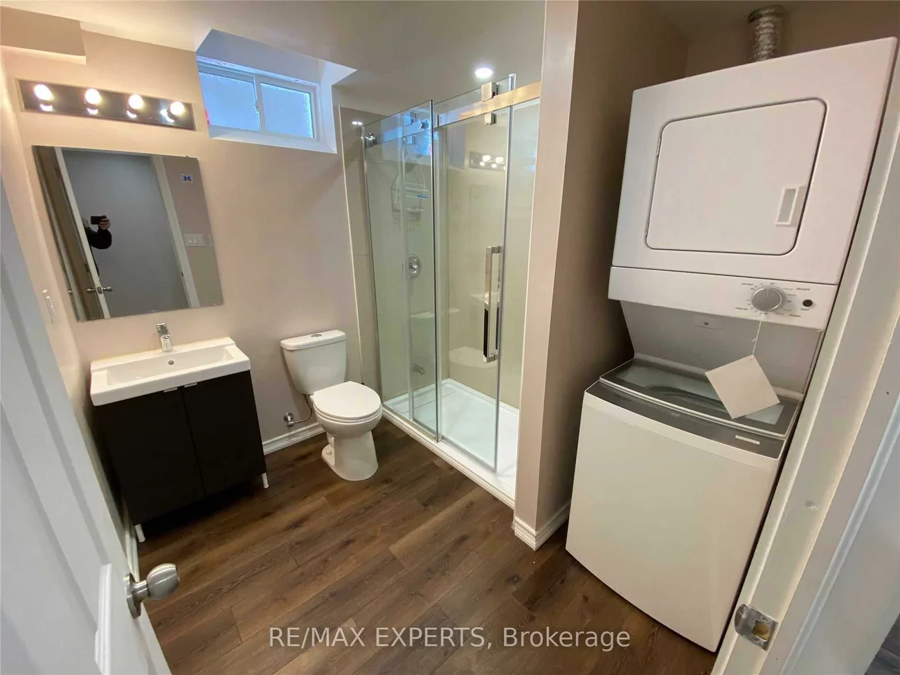 690, Yarfield, Glenway Estates, Newmarket