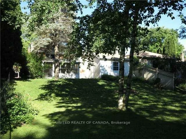 42, Lundy's, Huron Heights-Leslie Valley, Newmarket