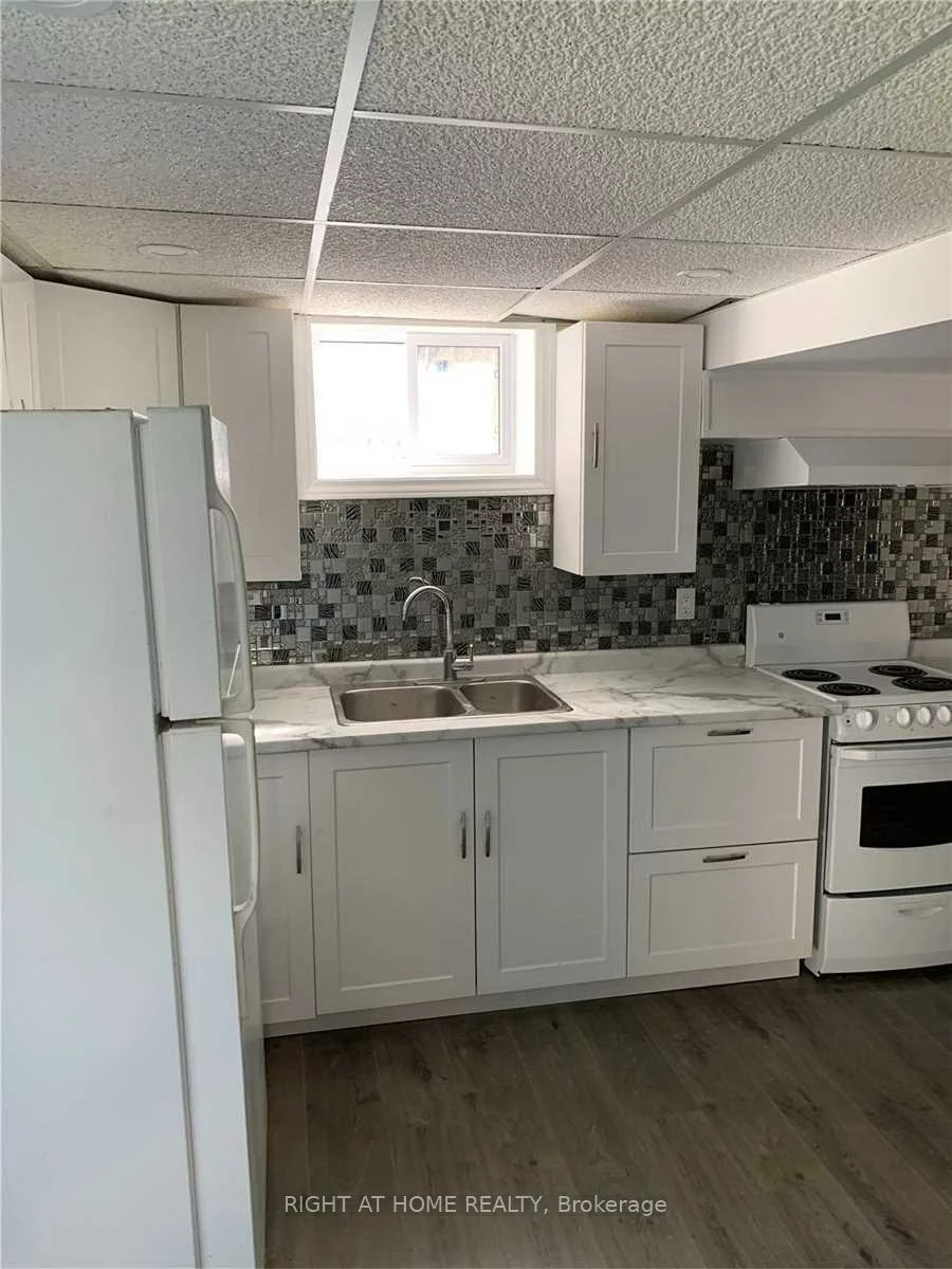 991, Jacarandah, Huron Heights-Leslie Valley, Newmarket