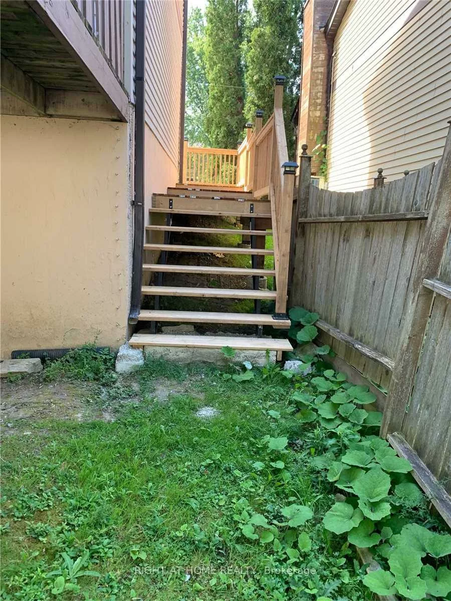 991, Jacarandah, Huron Heights-Leslie Valley, Newmarket