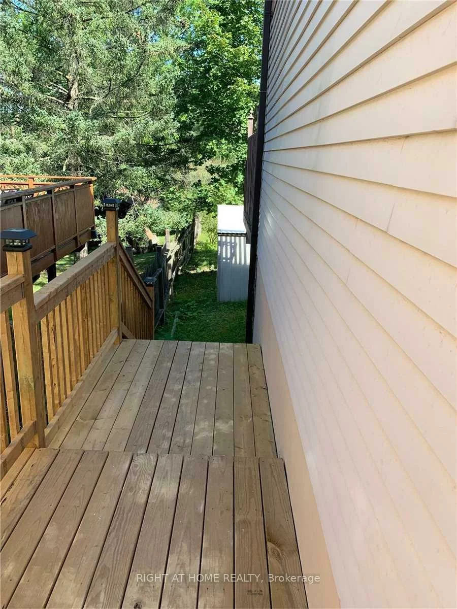 991, Jacarandah, Huron Heights-Leslie Valley, Newmarket