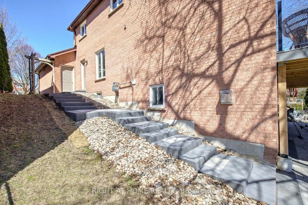 321B, Jelley, Armitage, Newmarket