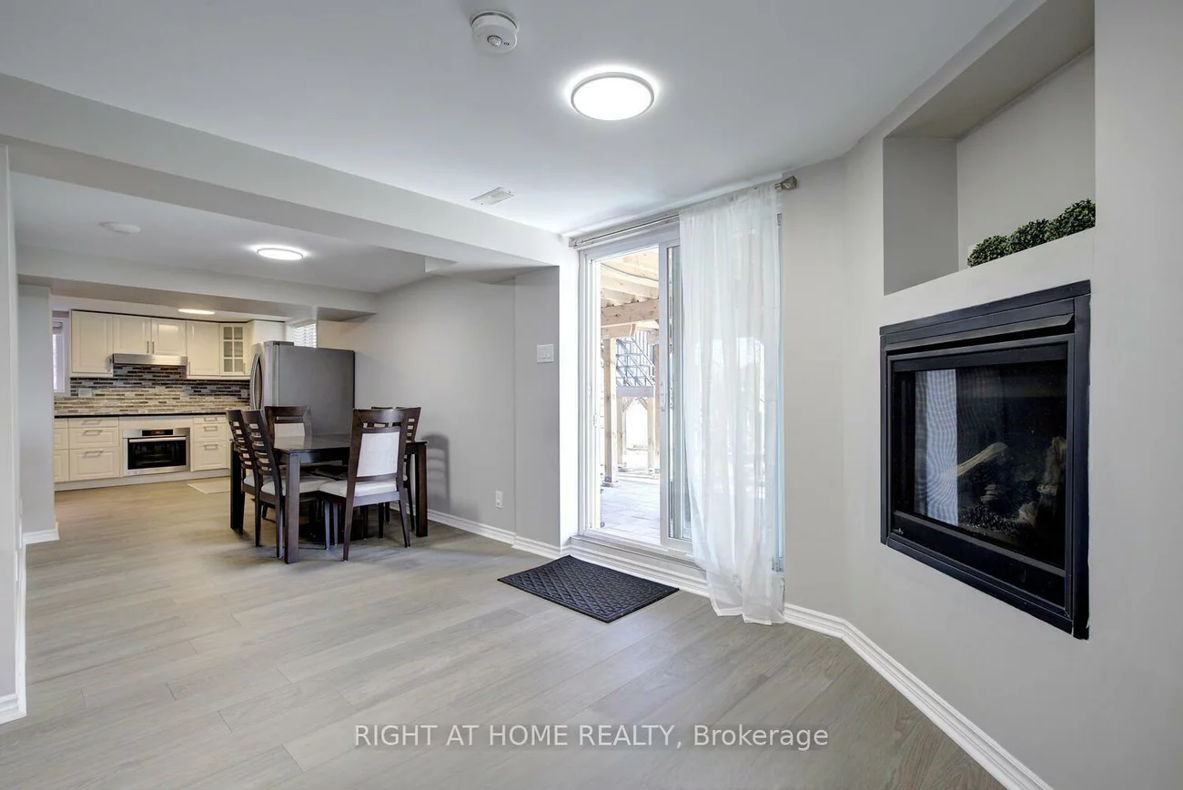 321B, Jelley, Armitage, Newmarket