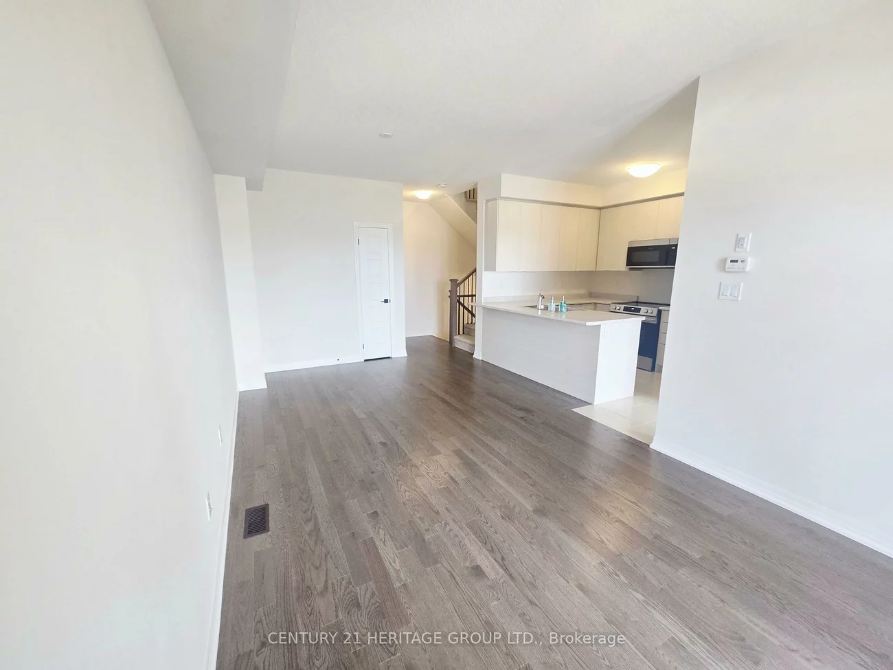 78, Urbana, Woodland Hill, Newmarket