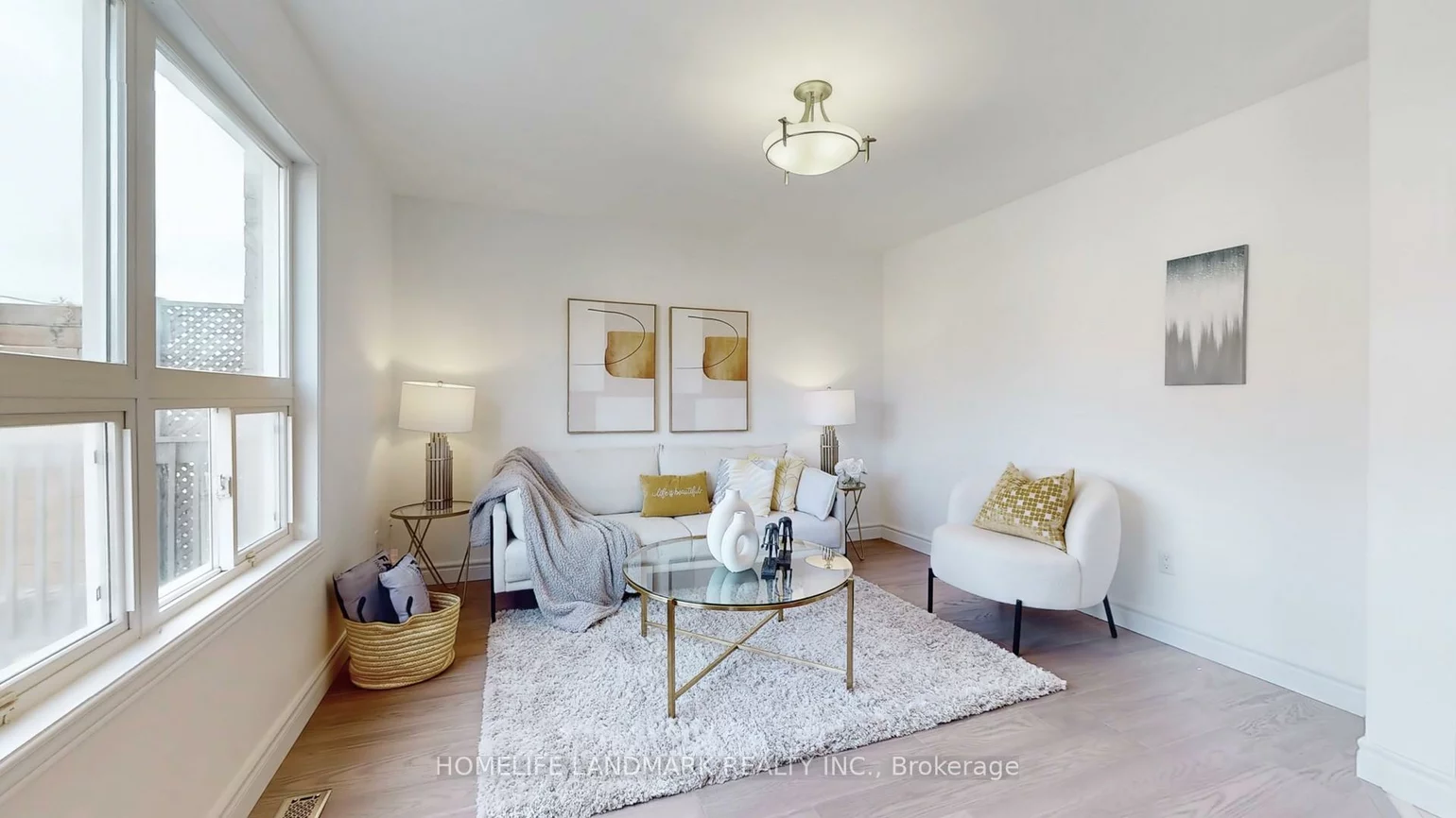 335, Marble, Woodland Hill, Newmarket