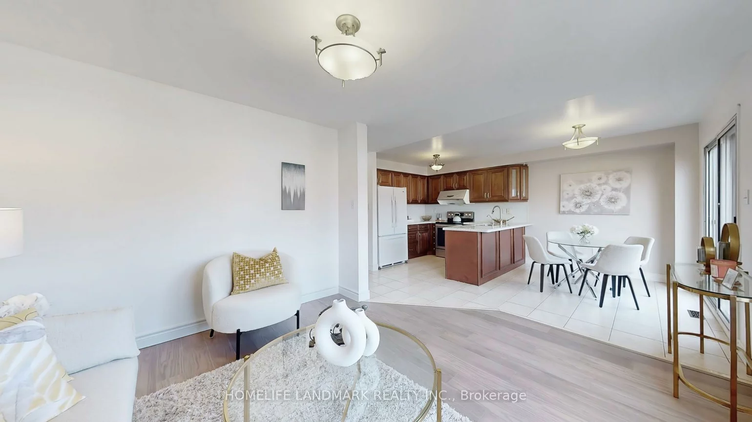335, Marble, Woodland Hill, Newmarket