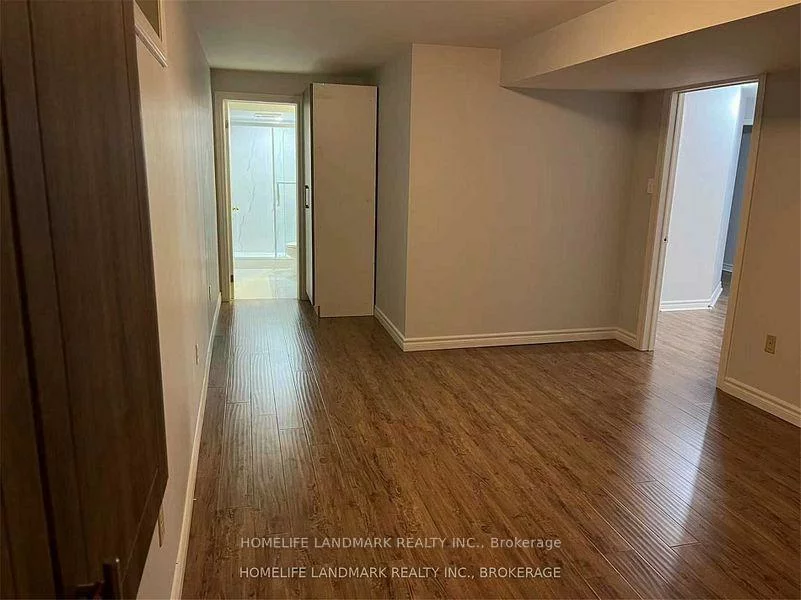 753, College Manor Baseme, Gorham-College Manor, Newmarket
