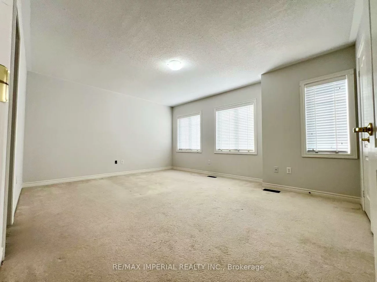 1199, Mctavish, Stonehaven-Wyndham, Newmarket