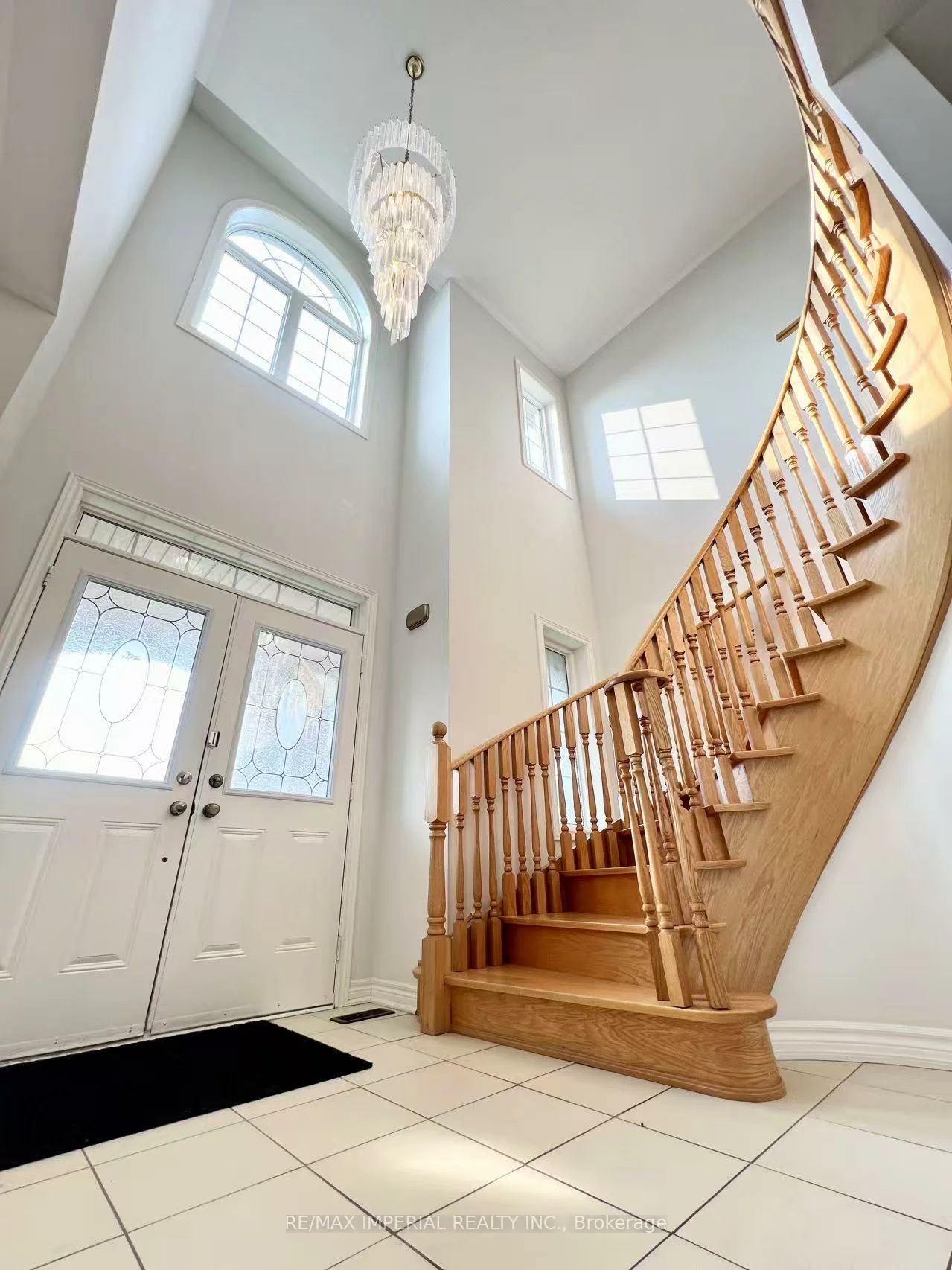 1199, Mctavish, Stonehaven-Wyndham, Newmarket