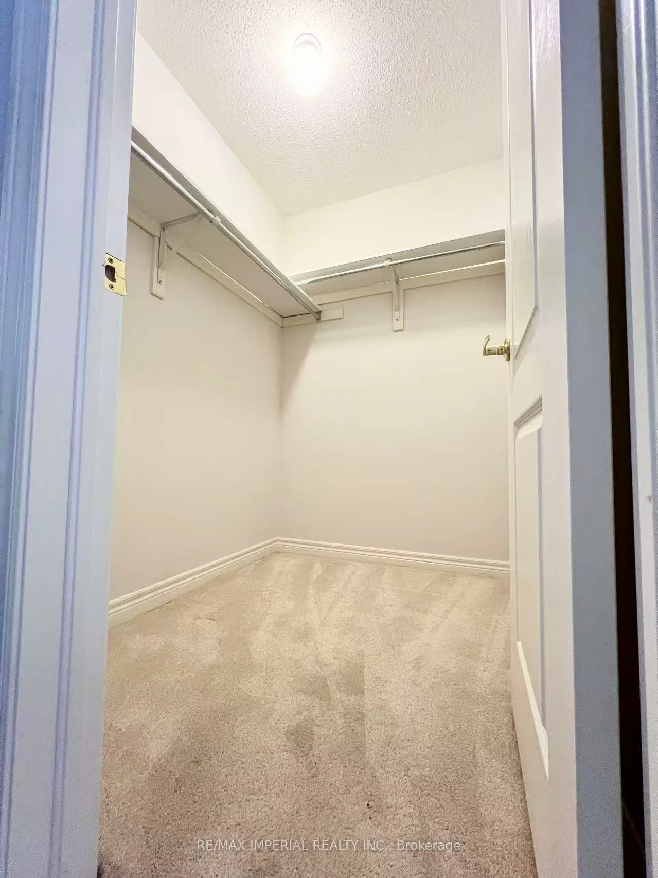 1199, Mctavish, Stonehaven-Wyndham, Newmarket