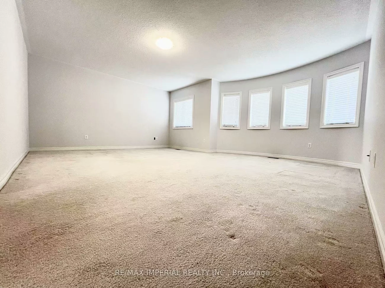 1199, Mctavish, Stonehaven-Wyndham, Newmarket